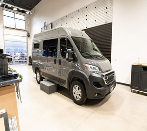 Vendeur abordable pour ProMaster CamperVan Container House d'occasion 2026, conception européenne, FWD Basecamp - Product Image 2