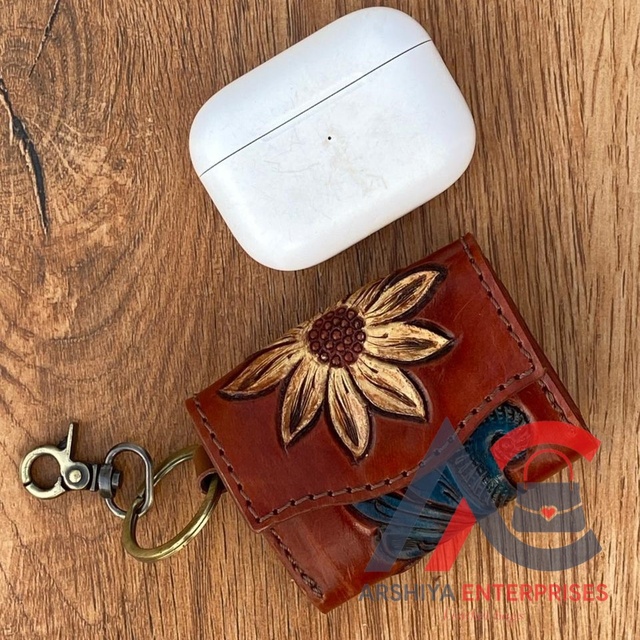 Engraved Leather Air Pod Cases Stylish Personalized Travel Earphone Cases Tooled Cowhide Genuine Leather Protective Air Pod Case