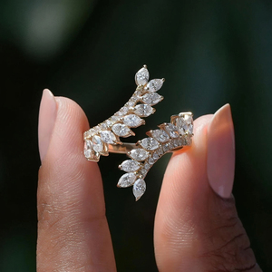 Bague de mariage ajustable en or massif 14 carats avec diamant de laboratoire, style feuille ouverte, sertie de diamants, pour femme - Product Image 6