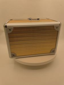 Très bon prix Trousse <span class=keywords><strong>de</strong></span> maquillage en métal avec serrure à code combiné en aluminium doré Vanité avec miroir et tiroir - Product Image 4