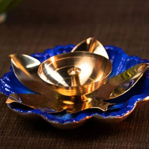 Diyas radicionales 2023 Top Sale enteredding entrepiece and tand ededding avor enterentrepiece dhoop stand para decoraciones para el hogar y bodas - Product Image 1