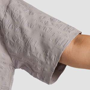 Chemise en popeline texturée GA-I décontractée grise pour le printemps/été – Élément de mode simple - Product Image 6