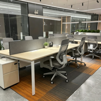 Postes de travail modulaires en open space, bureau moderne pour 6 à 8 personnes, table de poste de travail avec écran