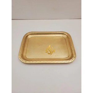 Grands plateaux de service en laiton de conception en forte demande parfaits pour servir des boissons snacks Style élégant couleur or décor de maison et d'hôtels - Product Image 2