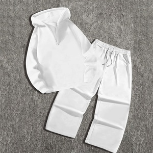 Conjunto de Chándal de Forro Polar Personalizable con Bordado Profesional para Adultos Unisex, Opciones para Hombres, Mujeres y Unisex - Product Image 1