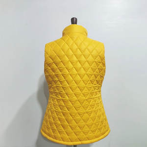 Gilet matelassé chauffant sans manches personnalisé OEM pour homme, veste solide d'extérieur avec capuche, noir, aspect brillant - Product Image 4