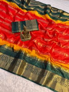 ผ้าซารีราซีอา แจ็คการ์ด ทอลายแจ็คการ์ดทั้งผืน ขอบและพาลลูสีทอง ผลิตในอินเดียสำหรับผู้หญิง - Product Image 4