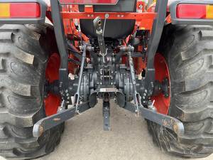 Tracteur L4701HST 2021 : Puissance robuste et performances fluides pour toutes les tâches - Product Image 4