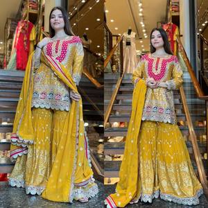นักออกแบบล่าสุดชาวปากีสถานออกแบบชุด Salwar Kameez และชุดสูทกับผู้ส่งออกอินเดีย Dupatta หนัก - Product Image 6
