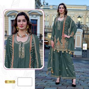 Lo último en bordado con traje Chinon hecho a mano y pantalón Chinon con Dupatta bordado Chinon - Product Image 3