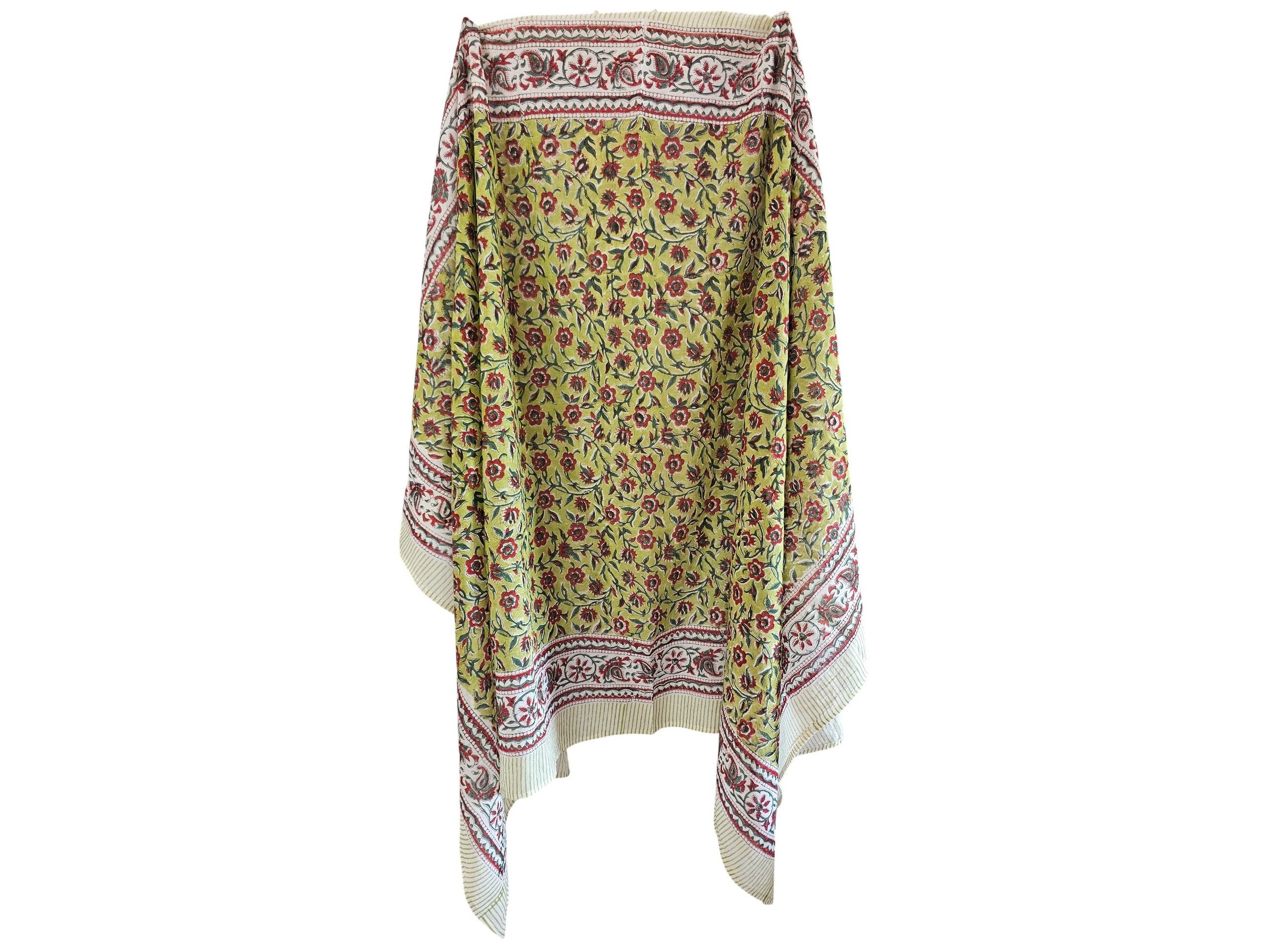 สีเขียว