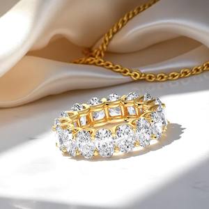 Bague de déclaration pour femme en or massif et argent sterling, diamant ovale de 10,00 carats cultivé en laboratoire, plaqué or - Product Image 1