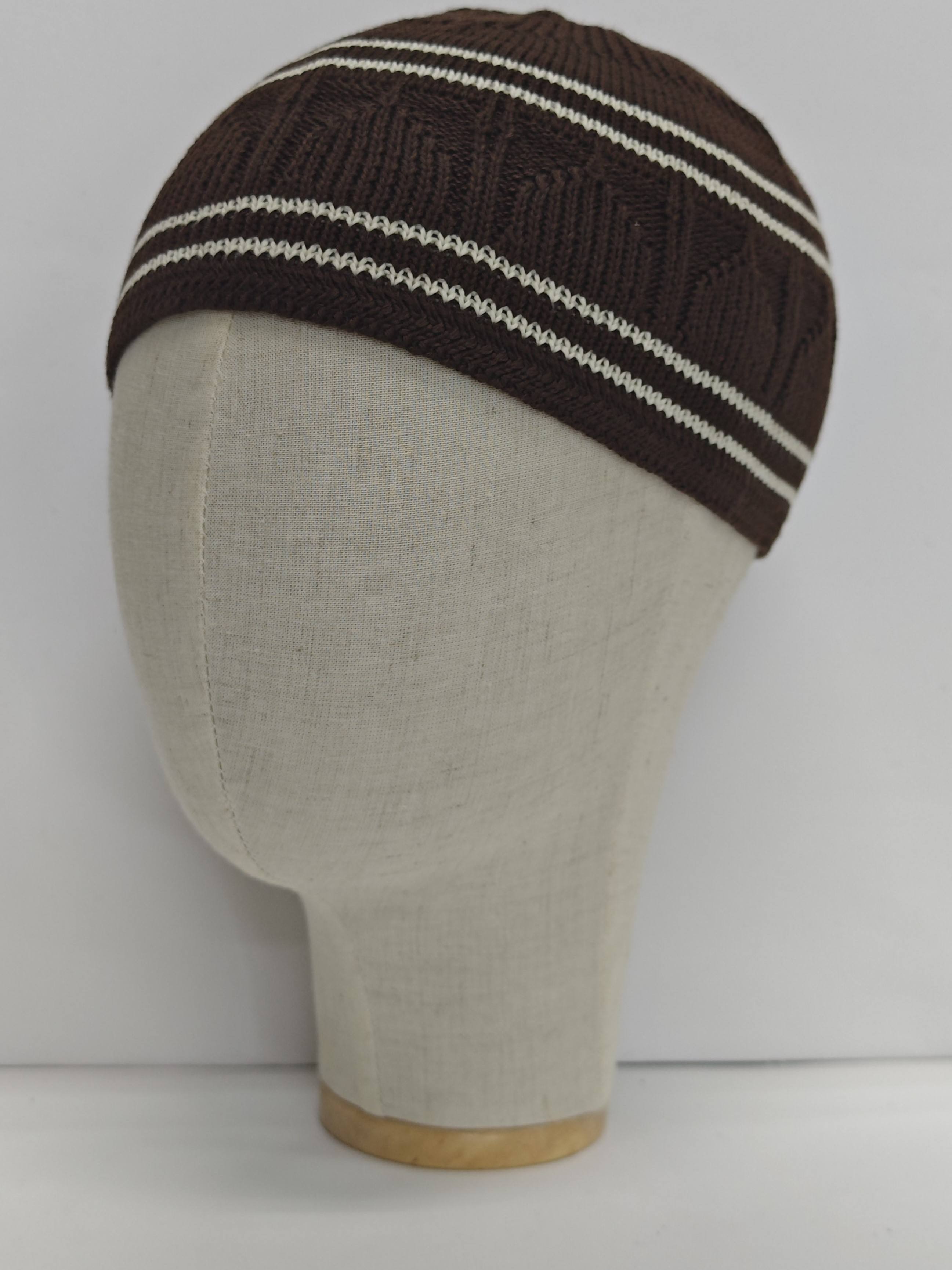 สีน้ำตาล