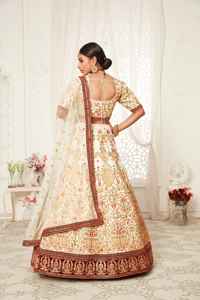 Elegante diseñador de Bodas de lujo blanco Dupatta hecho a mano nupcial Lehenga bordado pesado para Bollywood para Hollywood Indian - Product Image 5