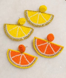 Pendientes Étnicos Hechos a Mano con Cuentas de Semillas para Mujer, Diseños Únicos, Pendientes de Cuentas de Alta Calidad para Damas - Product Image 1