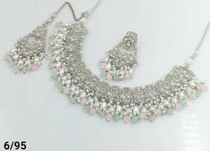 Último collar de gargantilla de fantasía de anuncio sin cortar Chapado en plata antiguo a la moda con juego de pendientes de mangtikka y conjunto de joyería para mujer - Product Image 5