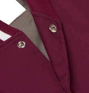 Chaquetas gruesas de invierno para hombre con bordado informal pesado de fábrica, precio al por mayor, chaqueta universitaria personalizada al por mayor - Product Image 5