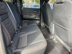 Nissan Frontier PRO-4X 2024, Cabina Doble, 4x4, Caja de Cambios Automática, Título Limpio, Sin Accidentes, con Bajo Kilometraje - Product Image 6