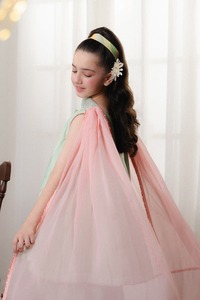 Lehenga Choli long brodé en acrylique pour filles pakistanaises, tenue de fête formelle, séchage rapide pour les mariages, les anniversaires, les célébrations de l'Aïd - Product Image 5