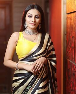 Indian Boutique Bollywood Designer's Latest Ethnic Satin Silk Saree Collection Impresión digital Bridal Sari de Trendy BD - Product Image 4