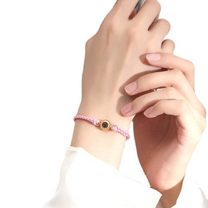 <span class=keywords><strong>Pulsera</strong></span> con Colgante de <span class=keywords><strong>Foto</strong></span> Circular Personalizada, Proyección de <span class=keywords><strong>Foto</strong></span>, Chapado en Oro de 18K, Acero Inoxidable, Joyería Conmemorativa para Parejas - Product Image 2
