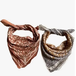Foulard carré en coton biologique, bandana personnalisé avec logo, fabricant populaire d'autres foulards, designer de foulards, dernière mode - Product Image 6