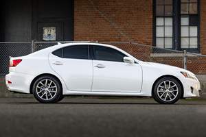 Lexus IS 250 2013 Usado, Sin Reserva, 52400 Millas, Motor V6, Interior Bicolor, Propiedad de California - Product Image 2