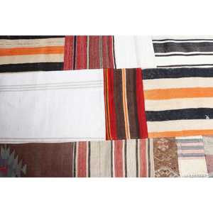 Tapis turc à accents ethniques, tapis vintage 3,2x4,9 pieds, tapis en laine Kilim noir - Product Image 4