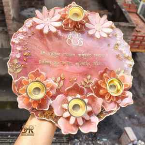 Plat de Pooja décoratif artisanal écologique de style ange en résine époxy de luxe pour le festival de Diwali et les mariages - Product Image 3