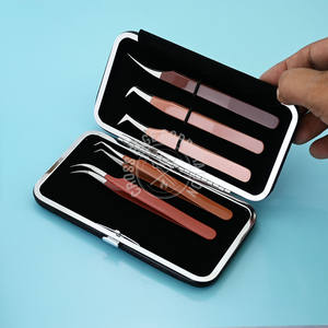 Pinzas de Acero Inoxidable con Punta de Fibra Premium para Extensiones de Pestañas, Color Nude, Angulares, para Volumen, Herramienta para Pestañas - Product Image 1