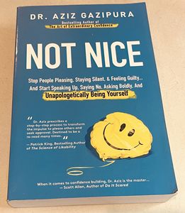 Not Nice de Aziz Gazipura, libro de bolsillo sobre ansiedad social y mejora personal - Product Image 2