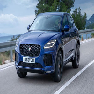 Nuevo Jaguar E-PACE R-Dynamic SE 2024, Premium Deportivo, 2.0T, Híbrido Suave de 48V, 4x4 - Product Image 1