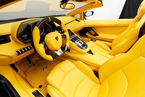 รถยนต์แลมโบกินี อาเวนทาดอร์ LP700-4 ปี 2018 สภาพดีเยี่ยม ใช้งานน้อย สีเหลือง เกียร์อัตโนมัติ/AWD ภายในสีอ่อน ยาง 8L รุ่น Coupe - Product Image 5