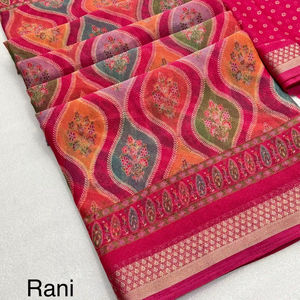 Saris en soie douce pour femmes en gros avec bordure tissée en zari pour vêtements indiens et pakistanais en stock - Product Image 1