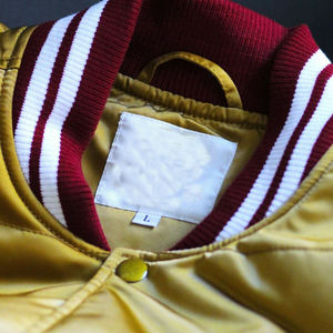 Chaqueta universitaria de satén OEM personalizada, ropa de abrigo de béisbol estilo bombardero Unisex, ropa de calle de moda, ropa ligera de alta calidad - Product Image 3