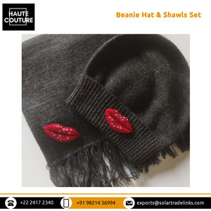 Ensemble de bonnet et châles unisexe brodés à la main avec perles et paillettes pour adultes pour l'hiver - Product Image 4