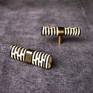 Boutons en marbre les plus vendus avec boutons en bois de résine osseuse Taille de forme de couleur personnalisée Fabriqué en Inde Article - Product Image 5