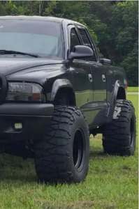 ยางใหม่ Mud Grapp LT305/70R16 121P สำหรับรถบรรทุกและรถ SUV  แบบออฟโรด / ยางสำหรับลุยโคลน - Product Image 4