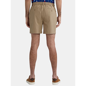 Shorts de golf pour hommes conçus avec un tissu extensible respirant assurant confort, soutien et mobilité flexible en extérieur - Product Image 2