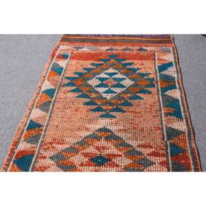 Tapis Kilim turc vintage orange audacieux et bleu marine 2.5 X 12.5ft tapis de jute à tissage plat avec motif patchwork pour les adolescents - Product Image 3