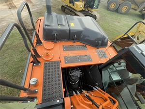 ZX200-6 Hitachi 2020 de bonne qualité et bien entretenu à vendre également disponible pour livraison dans le monde entier - Product Image 3