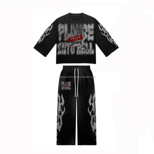 2025 venta al por mayor nuevo chándal elegante con logotipo personalizado Tops cortos sudaderas con capucha y chándal para correr conjunto de 2 piezas chándales de mujer para mujer - Product Image 1