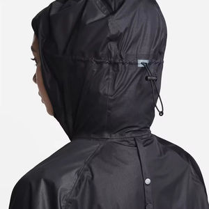 Nouvel ensemble de survêtement pour femmes personnalisé en deux pièces avec capuche, en nylon et polyester, pour l'été, jogging, veste coupe-vent, short - Product Image 5