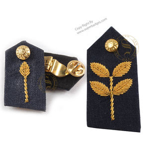 Venta al por mayor bordado Gorget Collar parche con diamantes de imitación logotipos lingotes insignia bordado para uniformes hechos de tela de fieltro - Product Image 6