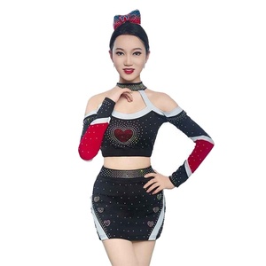 Uniforme de Animadoras de Alta Calidad con Mezcla de Spandex Transpirable y Detalles de Diamantes de Primera Calidad - Product Image 4