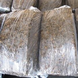 Vente en gros de caoutchouc naturel SVR20 standard Matières premières en caoutchouc de haute qualité d'origine vietnamienne - Product Image 3