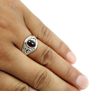 Janvier Bijoux de pierre de naissance Bague de forme ovale en argent sterling 925 grenat rouge naturel Fournisseurs en vrac Inde - Product Image 2