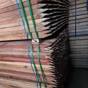 Solid <b>Wood</b> Picket Fence Slats (Pointed Top) - Product Image 4