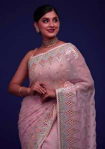 Celebre la moda de invierno con saris de trabajo bordados únicos, blusa ricamente adornada, tela Georgette de Fashionharbor - Product Image 4