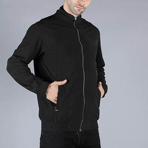 Chaqueta de gimnasio de alta calidad para hombres Algodón Poliéster Gimnasio Logotipo personalizado Chaqueta de hombre para venta en línea - Product Image 4